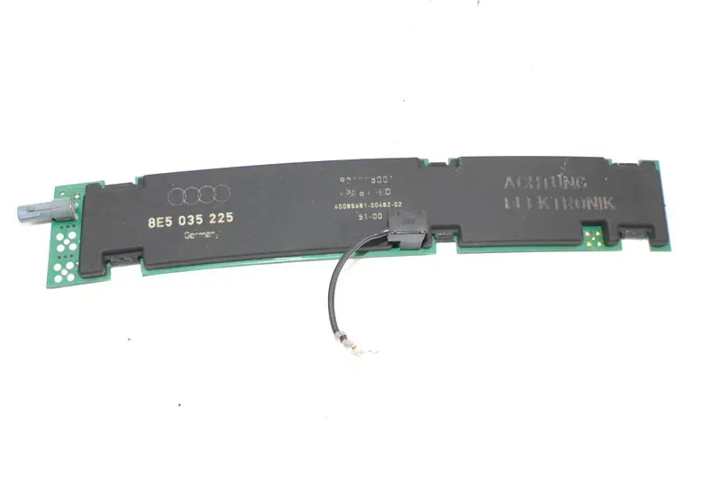 Audi A4 8E B6 Limousin Antenne 8E5035225 /Q Verstärker Antennenverstärker - Bild 1