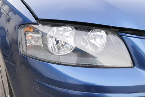Audi A3 8P Scheinwerfer rechts vorne 8P0941004K bis Bj2008 (KEIN XEN0N!)