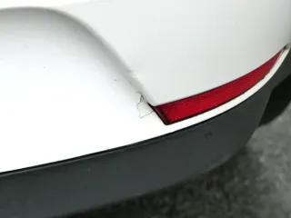 Seat Ibiza 6J Stoßstange Heckstoßstange hinten weiß LB9A 2/3-Türer Spoiler - Bild 6