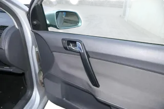 1x VW Polo 9N 9N3 Türverkleidung Verkleidung Tür vorne rechts 4/5-Türer dunkel - Bild 3