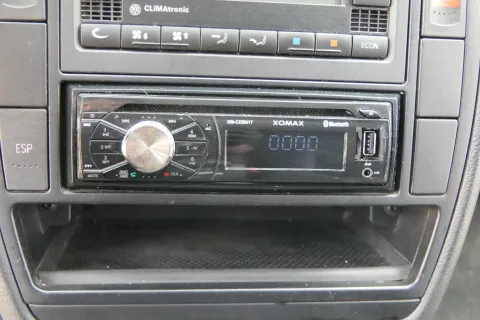 Golf 4 Bora T5 T4 Radio CD Player Xomax XM-CDB617 USB Bluetooth
