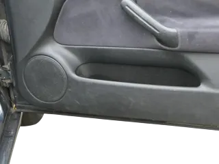 VW Golf 4 2/3-Türer Türverkleidung Verkleidung Tür vorne rechts schwarz Griff - Bild 3