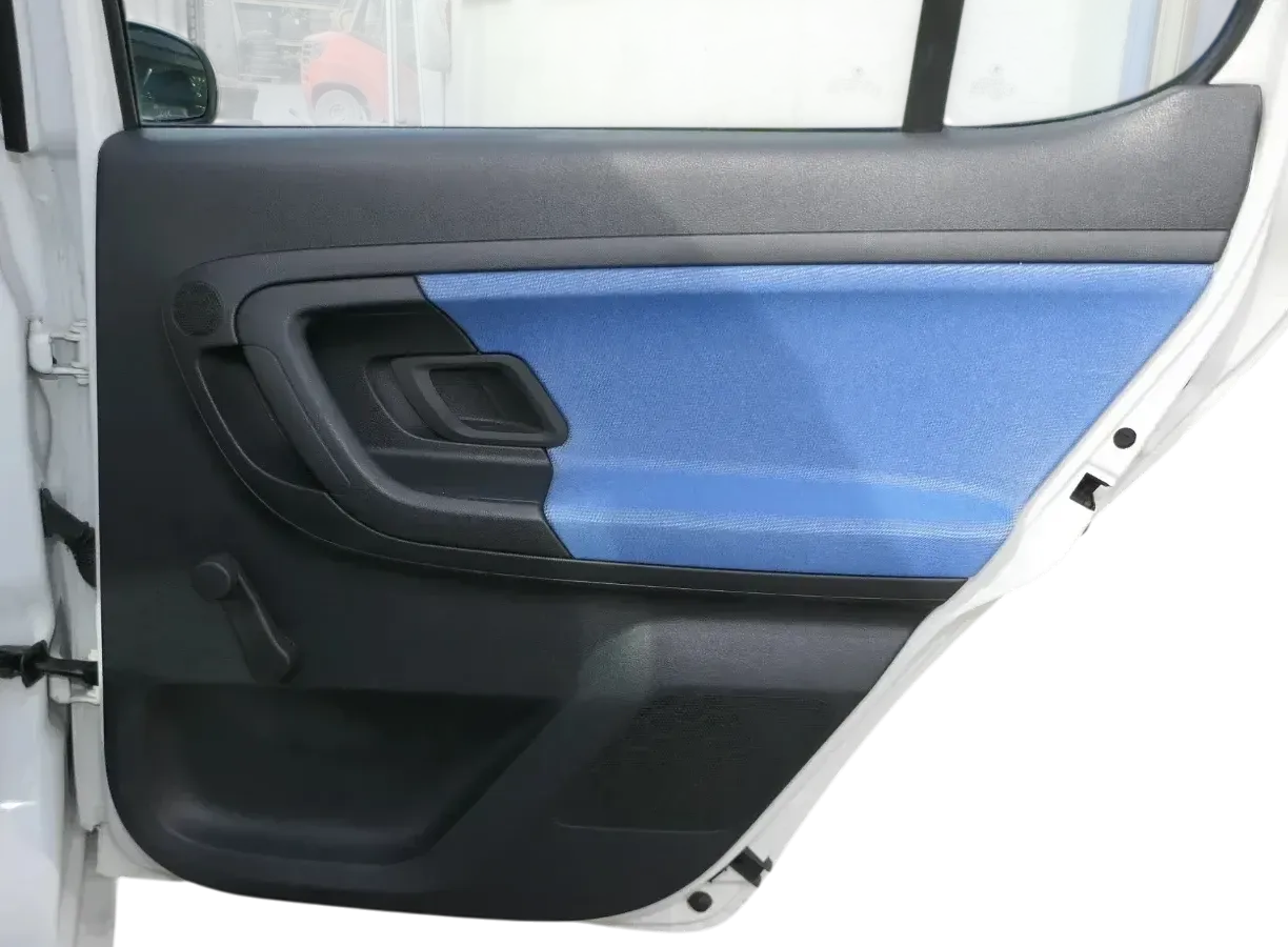 1x Fabia 5J Stufenheck Türverkleidung Verkleidung Tür hinten rechts Griff blau - Bild 1