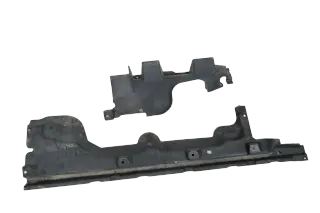 VW T5 7H Unterbodenverkleidung Verkleidung links unten Abdeckung Unterfahrschutz - Bild 4