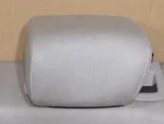 Audi A4 B8 8K Kopfstütze hinten rechts oder links grau lichtgrau 8K0885973AL - Bild 1