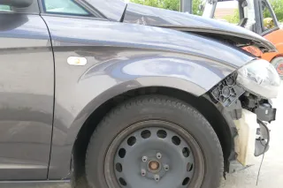 Seat Altea 5P Kotflügel vorne rechts schwarz LS9N tinteschwarz - Bild 1