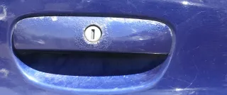 VW Polo 9N 9N3 Griff Heckkklappe Heckklappengriff blau LB5N - Bild 1