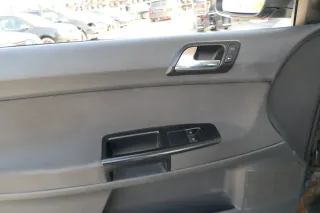 1x VW Polo 9N Türverkleidung Verkleidung Tür vorne links 2/3-Türer Fahrertür - Bild 2