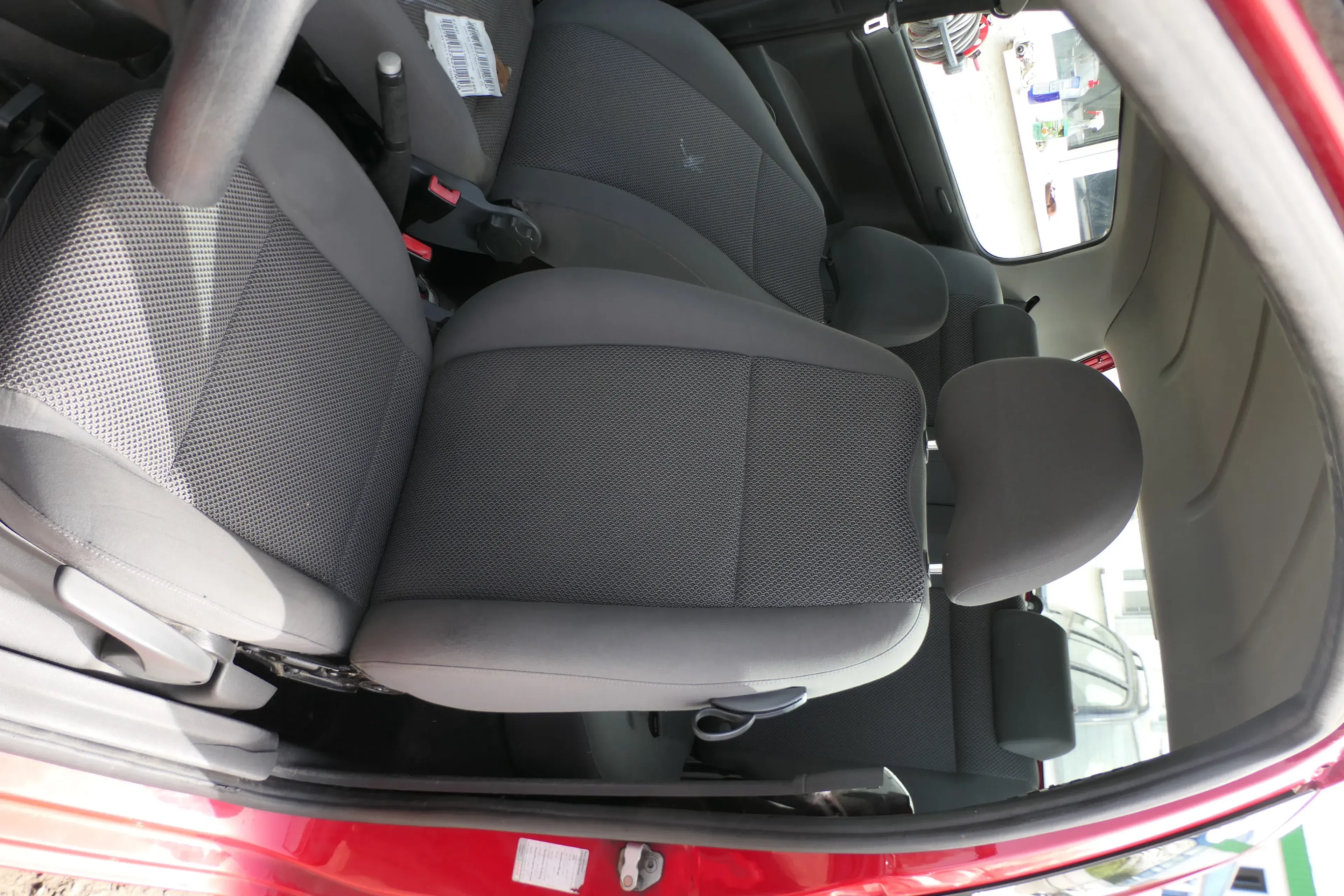 VW Fox Sitz Fahrersitz vorne links OHNEAirbag höhenverstellbar - Bild 1