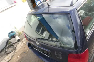 VW Passat 3B Kombi Variant Heckklappe Klappe hinten mit Scheibe blau LN5Y - Bild 2