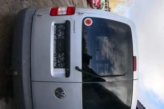 VW Caddy 2k Flügeltür hinten links silber LA7W mit Scheibe OHNE Anbauteile - Bild 2