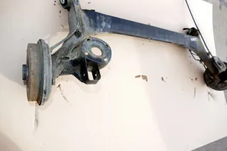 VW Polo 9N Ibiza 6L Achse hinten Hinterachse Achsträger mit ABS Trommelbremse - Bild 2