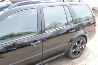 VW Golf 4 Bora Tür hinten links nur Kombi / Variant schwarz LC9Z - Bild 3