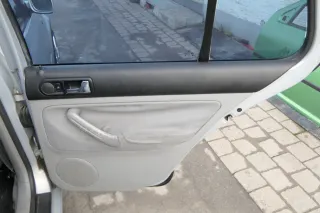 1x Golf 4 1J Limousine Türverkleidung Verkleidung Tür hinten rechts grau Griff - Bild 4