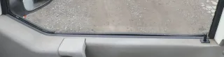 VW T4 Schaftdichtung Fenster Dichtung an Tür Scheibe vorne rechts - INNEN an Tür - Bild 1