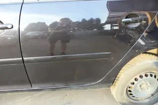 VW Golf 5 V 1K Tür Türrahmen hinten links 4/5-Türer schwarz LC9Z - mit Scheibe - Bild 2
