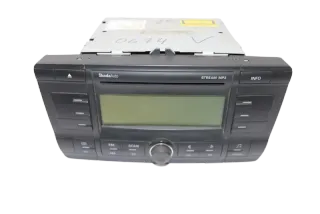 Skoda Octavia Radio CD Player Original 1Z0035161C Stream mit Code MP3 - Bild 1