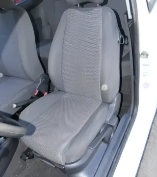 VW Fox Sitz Fahrersitz vorne links OHNEAirbag höhenverstellbar - Bild 1