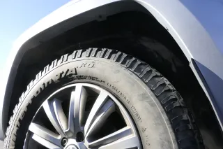 VW Amarok 2H Kotflügel vorne links silber LA7W reflexsilber metallic - Bild 5