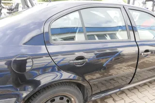 Skoda Octavia 1U Limousine Tür hinten rechts schwarz LF9R - ohne Anbauteile - Bild 1