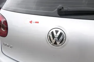 VW Golf 5 V Heckklappe hinten Kofferraumklappe mit Scheibe silber grau LA7W Sil - Bild 3