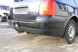 VW Passat 3B 3B5 Kombi Stoßstange hinten Heckstoßstange Stoßfänger schwarz LC9Z - Bild 3