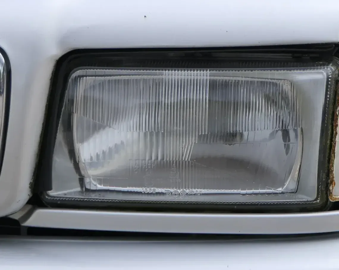 Audi 80 Scheinwerfer links 893941029E Lampe - Bild 1