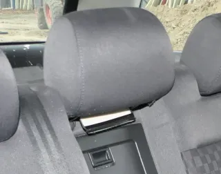 A4 B5 A6 4B Kopfstütze hinten in der Mitte schwarz soul Bezug - Bild 1