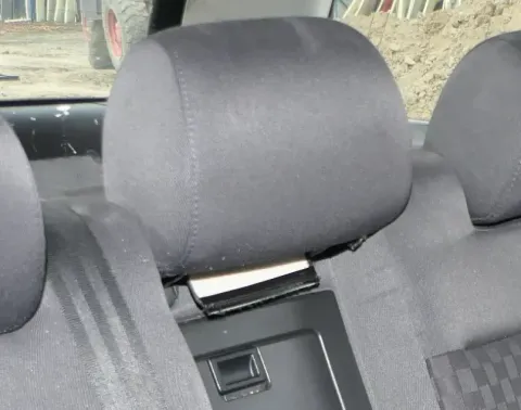 A4 B5 A6 4B Kopfstütze hinten in der Mitte schwarz soul Bezug