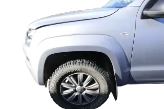 VW Amarok 2H Kotflügel vorne links silber LA7W reflexsilber metallic - Bild 1