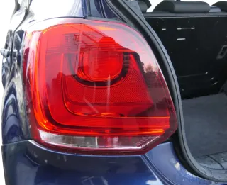 VW Polo 6R Rücklicht hinten links 6R0945095AH Rückleuchte Lampenträger original - Bild 1
