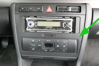 Audi A4 B5 Mittelkonsole Verkleidung um Radio Blende Armaturenbrett - Bild 1