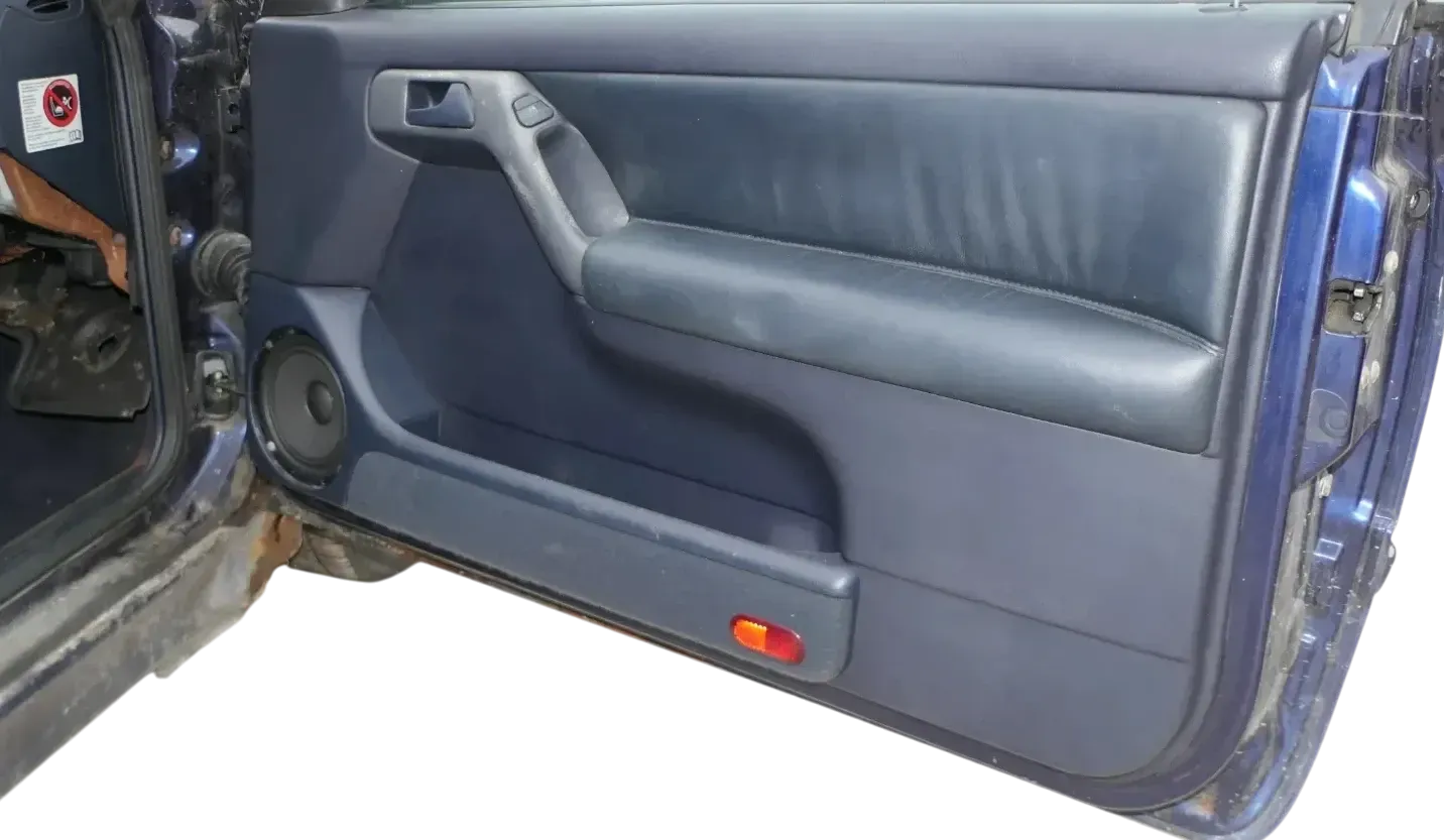 Golf 4 3 1E Cabrio 1E Türverkleidung Verkleidung Tür vorne rechts LEDER blau - Bild 1