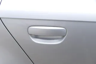 Audi A4 B7 8E Tür hinten rechts Kombi mit Scheibe blau LY5J + Rahmen Limo - Bild 3