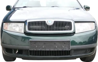 Fabia 6Y Stoßstange Stoßfänger vorne grün LF8C - Gitter - Bild 1