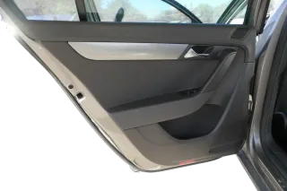 VW Passat 3C B7 Limousine 4x Türverkleidung Verkleidung Tür vorne + hinten braun - Bild 4