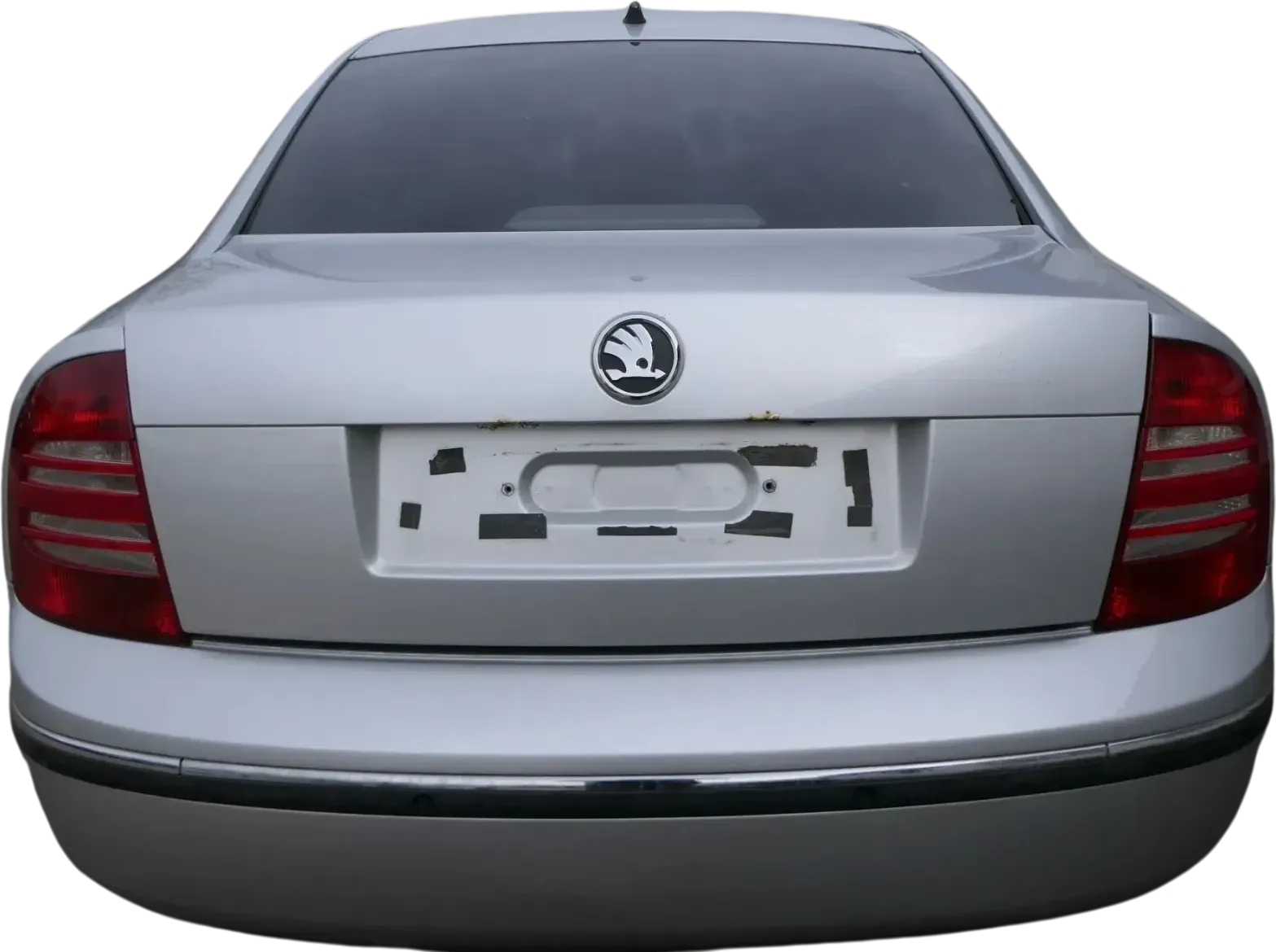 Skoda Superb 3U Heckklappe hinten Kofferraumklappe schwarz LF9R L9910 Limousine - Bild 1