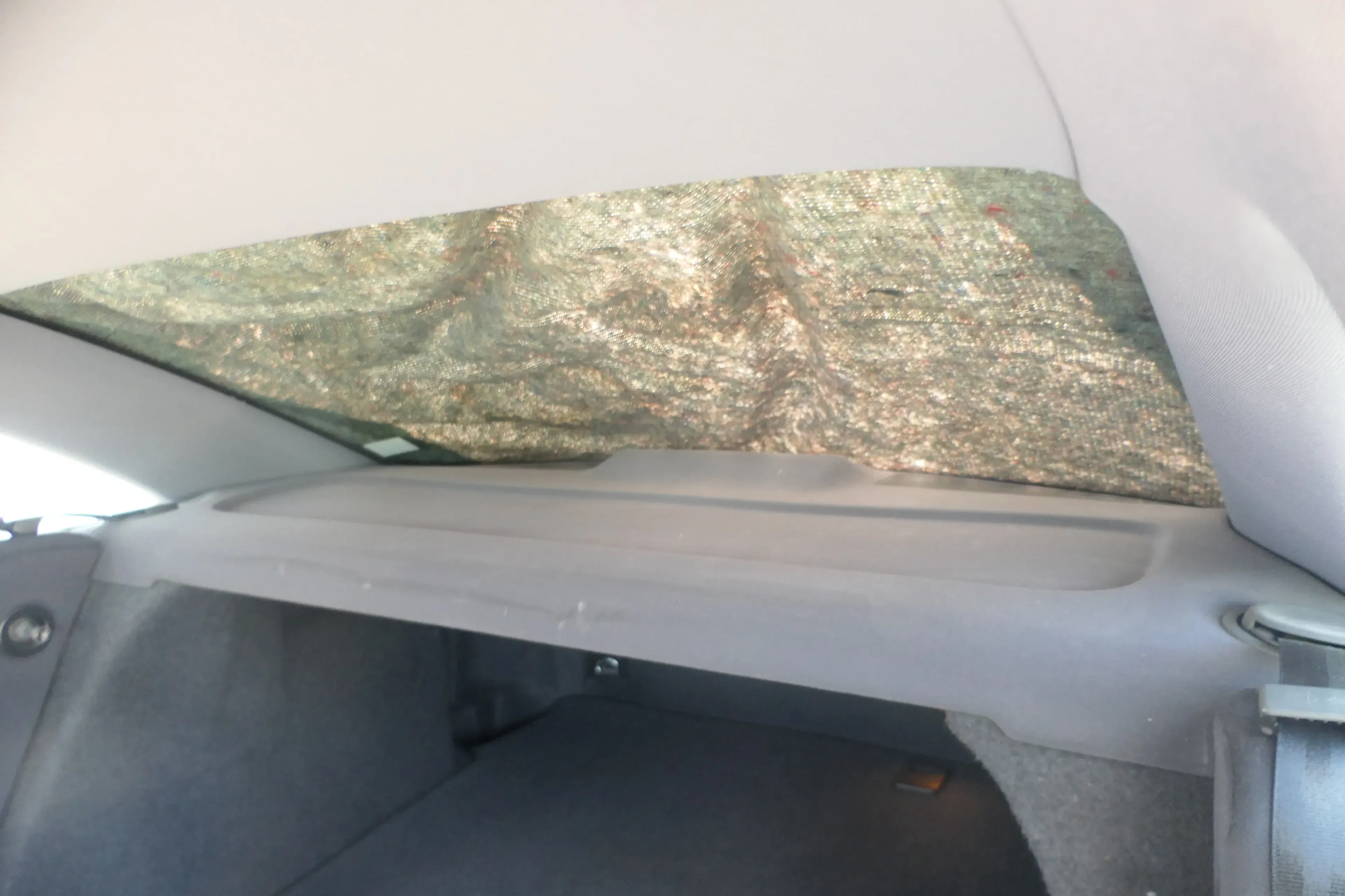 Audi A6 4B Limousine Laderaumabdeckung Abdeckung Hutablage Kofferraum - Bild 1
