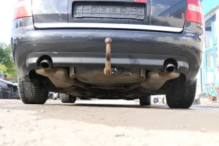A6 4B Kombi Avant Stoßstange hinten Heckstoßstange schwarz LZ9W Facelift + PDC - Bild 3