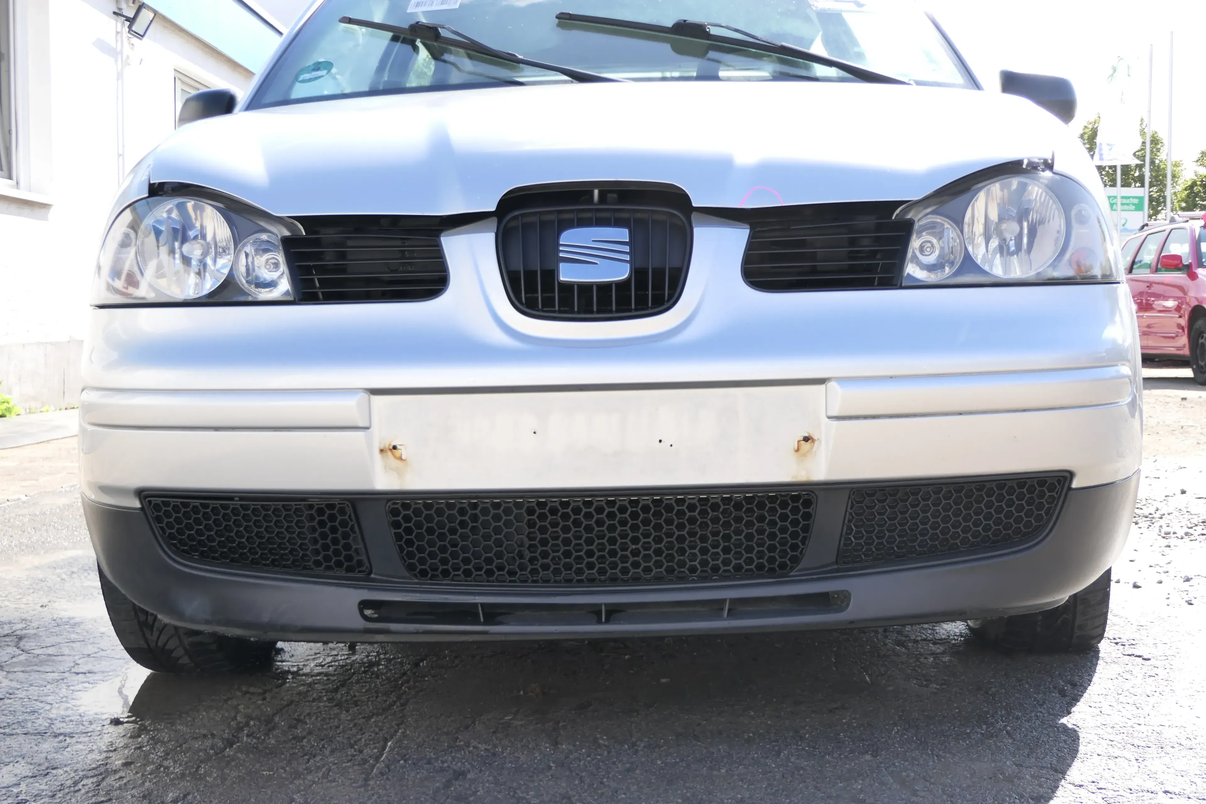 Seat Arosa 6H Stoßstange Frontstoßstange vorne grau silber LS7N Facelift + Grill - Bild 1