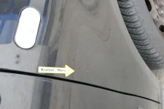 VW Fox 5Z Kotflügel vorne rechts schwarz LC9Z - Bild 4