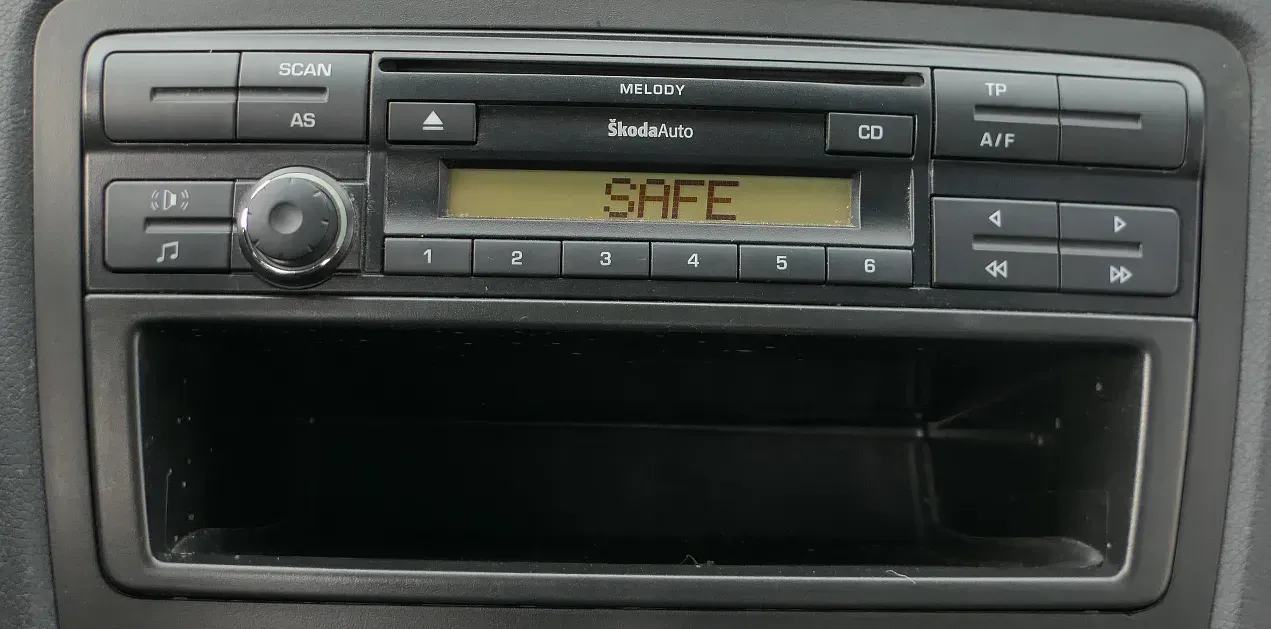 Skoda Octavia 1Z Radio CD- Player mit Code SkodaAuto Melody AAO600011 - Bild 1