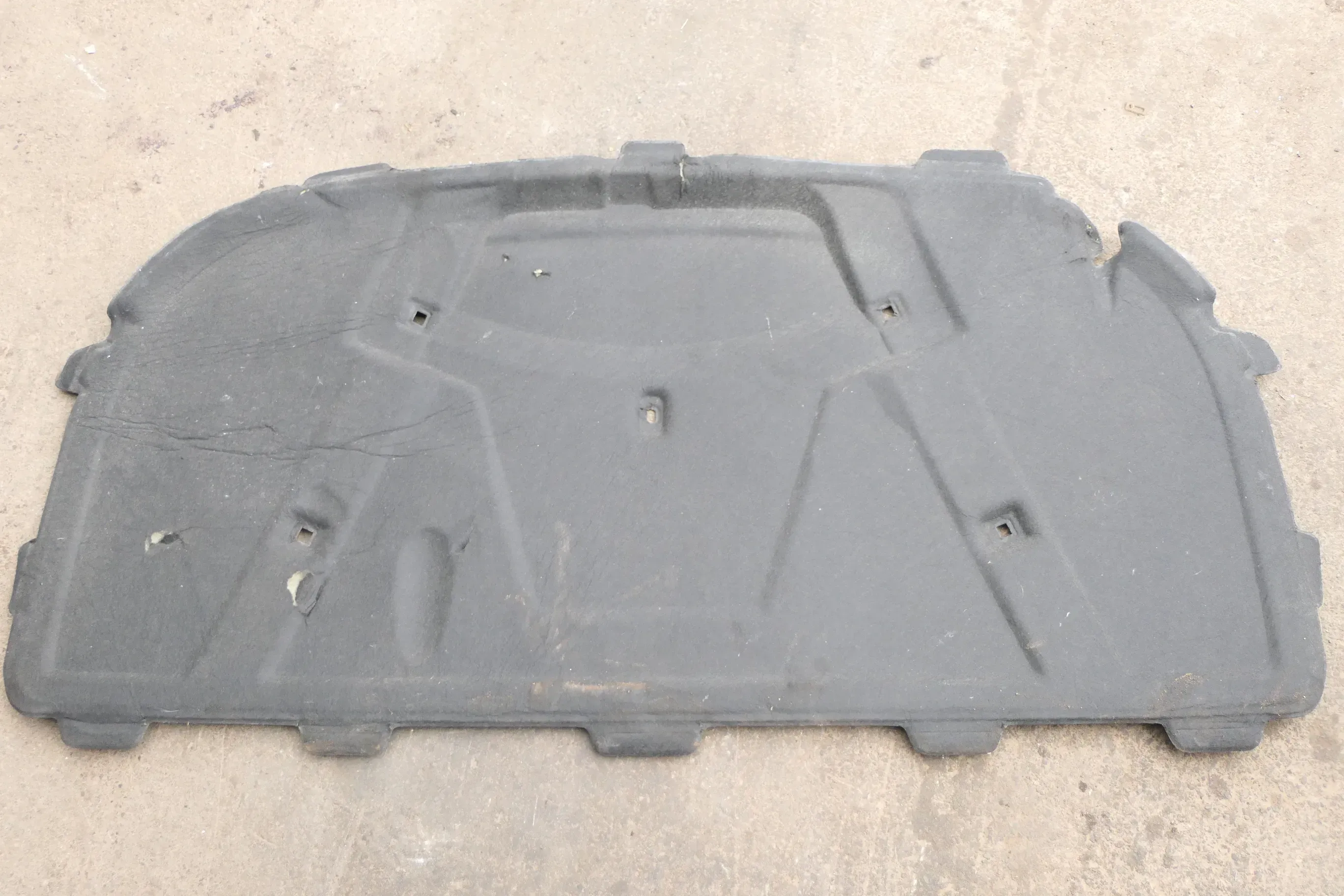Audi A4 8K B8 Dämpfung Motorhaube Dämmung Motorhaubendämmung TDI Dämmmatte - Bild 1
