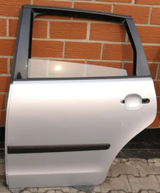 VW Polo 9N 9N3 Tür hinten links silber LA7W 4/5-Türer - Bild 1