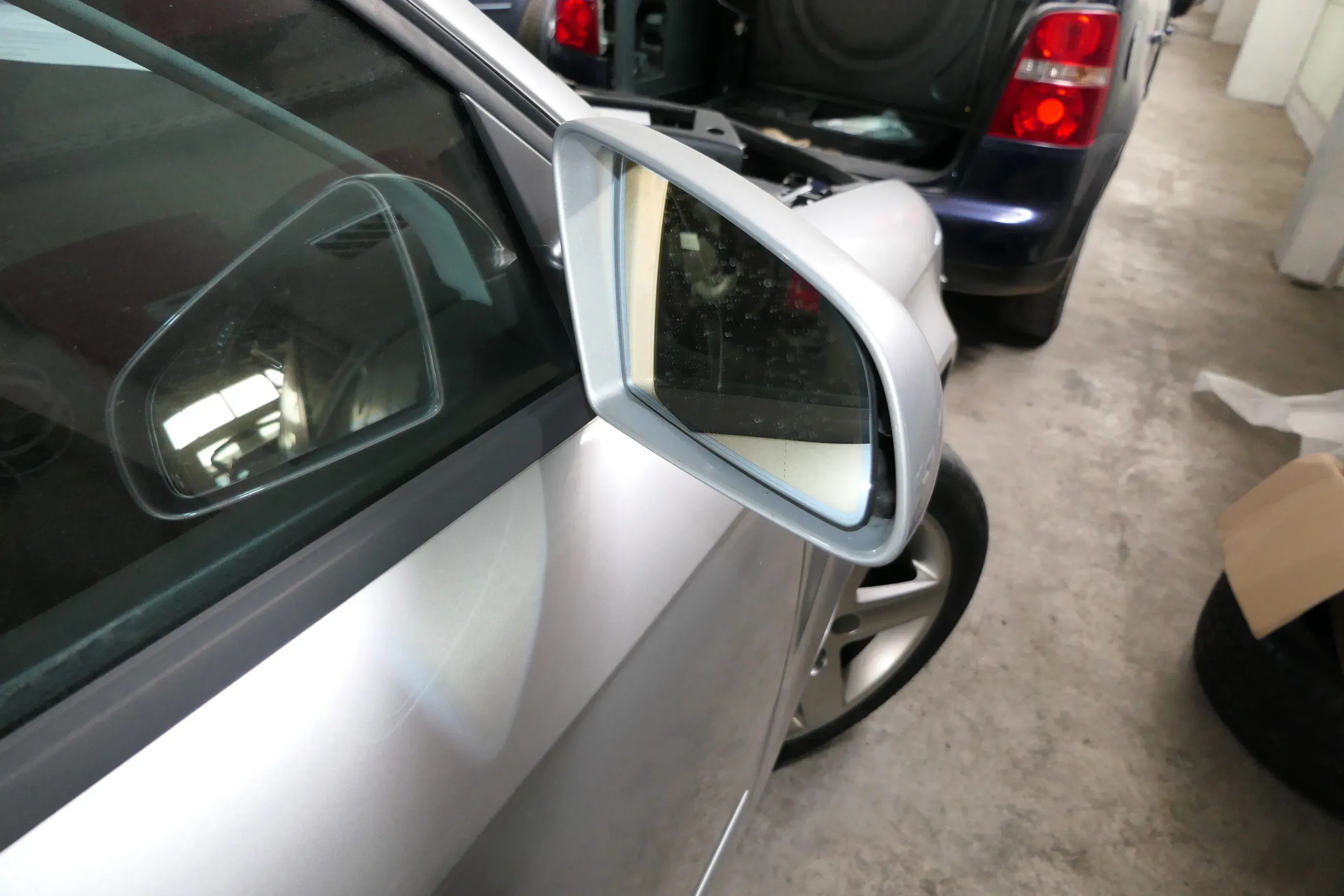 Audi A4 B6 B7 8E Spiegelglas für Außenspiegel rechts (NUR DAS GLAS) - Bild 1