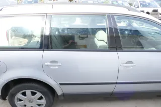 VW Passat 3B 3BG 3B6 Kombi Avant Tür hinten rechts mit Scheibe grau silber LB7Z - Bild 1