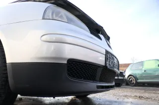 Seat Arosa 6H Stoßstange Frontstoßstange vorne grau silber LS7N Facelift + Grill - Bild 2