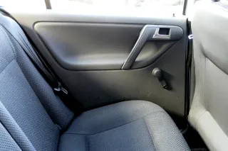 1x VW Polo 6N2 Türverkleidung Verkleidung Tür hinten links 4/5-Türer off-black - Bild 1