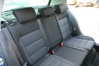 Golf 6 5K Sitz Sitze hinten Rückbank Rücksitzbank 3 Punkt Gurt Lehne OHNE-Kopfs - Bild 2