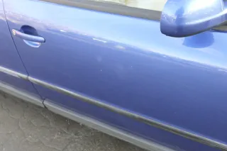 VW Passat 3B 3BG Kombi Limo Tür vorne rechts Beifahrertür blau LR5V ohneAnbaute - Bild 3
